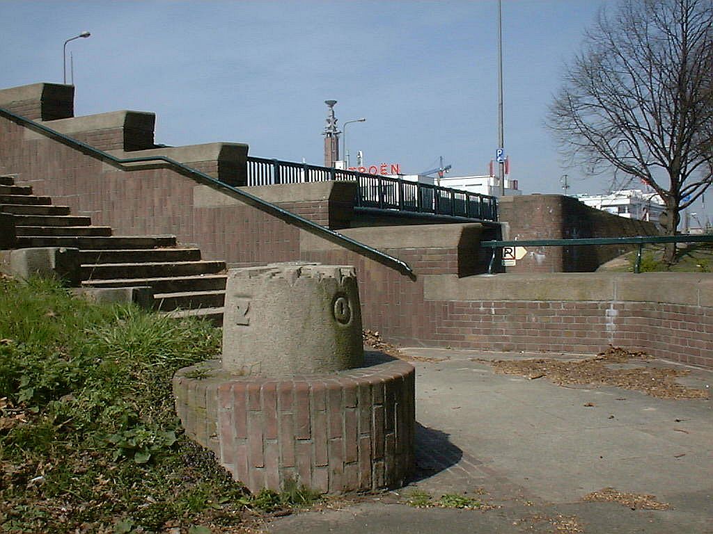 Stadionbrug (Brug 413) - Windroos - Amsterdam