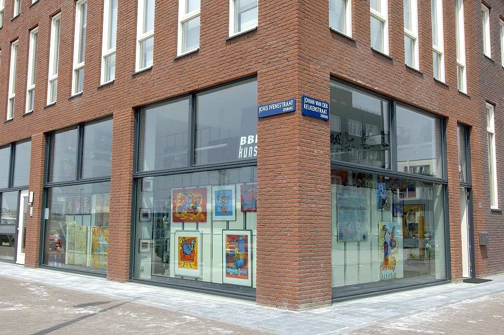 Johan van der Keukenstraat -  Hoek Joris Ivensstraat - Galerie BBD - Amsterdam