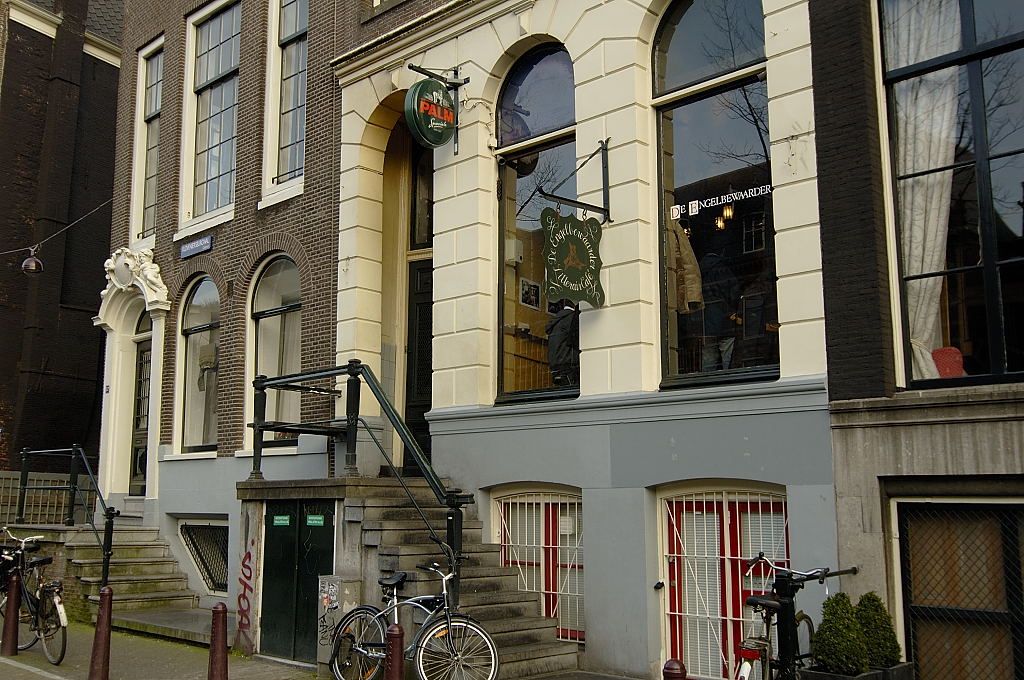 Kloveniersburgwal - Litterair Cafe de Engelbewaarder - Amsterdam