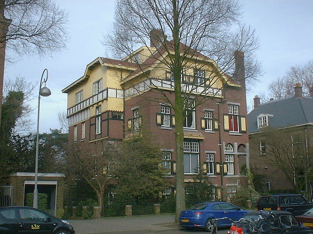 Van Eeghenstraat - Ter hoogte van Cornelis Schuytstraat - Amsterdam