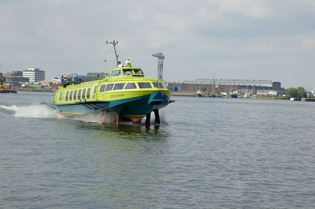 Fast Flying Ferries - Catharina Amalia - Het IJ - Amsterdam