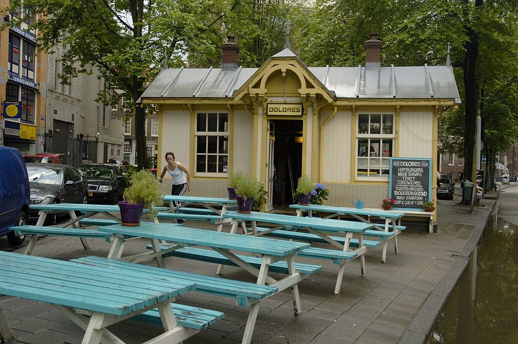Nieuwezijds Voorburgwal - Cafe Dolores - Amsterdam