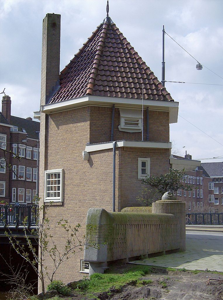 Brug 404 - Ferdinand Bolstraat en Scheldestraat - Amsterdam