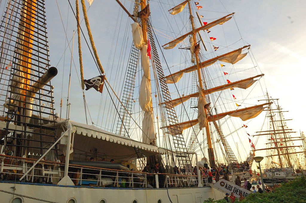 Sail 2010 - Dewaruci - Amsterdam