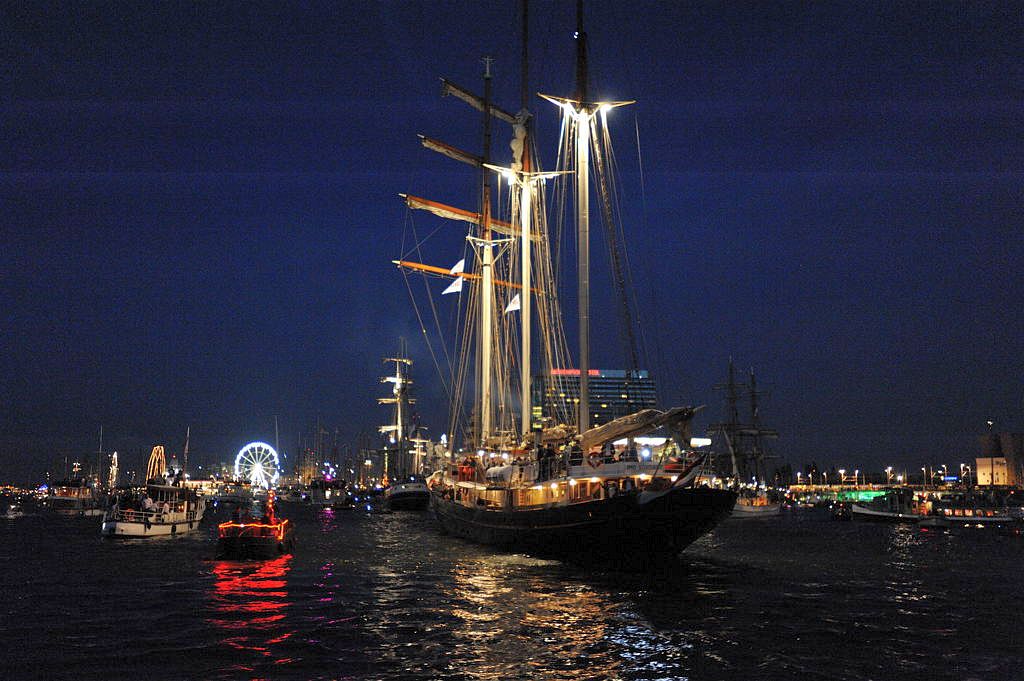 Sail 2010 - Het IJ - Amsterdam