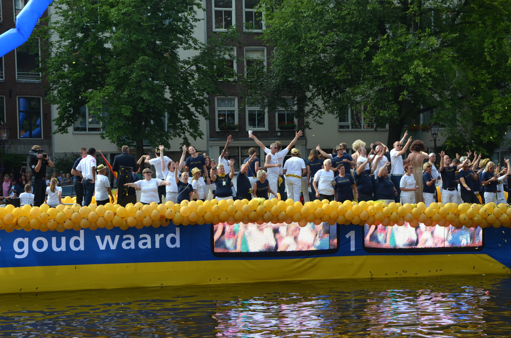 Canal Parade 2012 - Deelnemer NS - Amsterdam