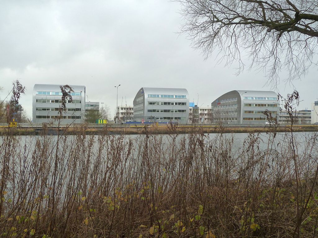 Kantoorgebouwen Tristar - Ringvaart van de Haarlemmermeerpolder - Amsterdam