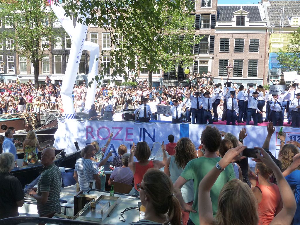 Canal Parade 2013 - Deelnemer Roze in Blauw - Amsterdam