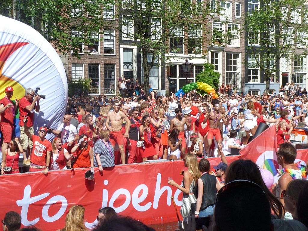 Canal Parade 2013 - Deelnemer Vodafone - Amsterdam