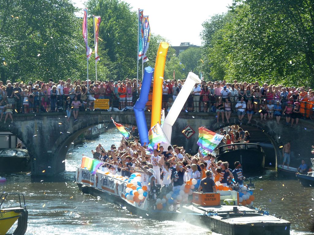 Canal Parade 2013 - Deelnemer VVD - Amsterdam