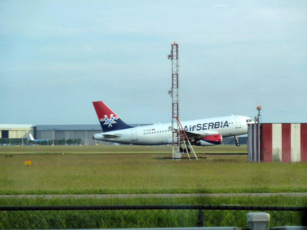 Buitenveldertbaan - YU-APE Airbus A319-132 - Amsterdam