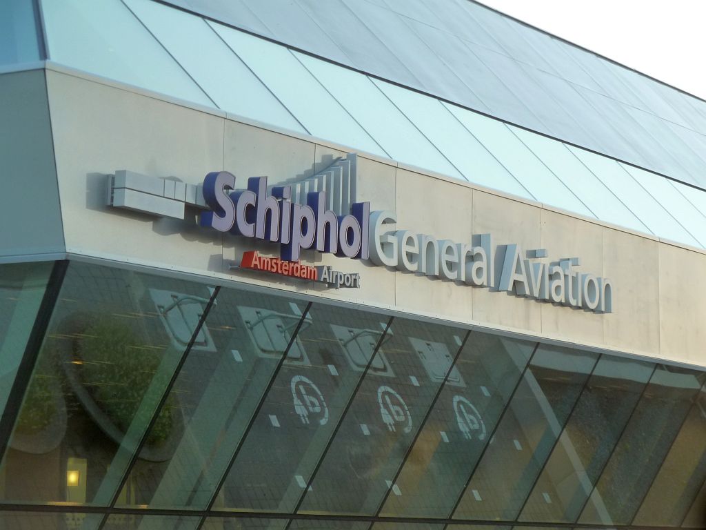 General Aviation Terminal - Amsterdam