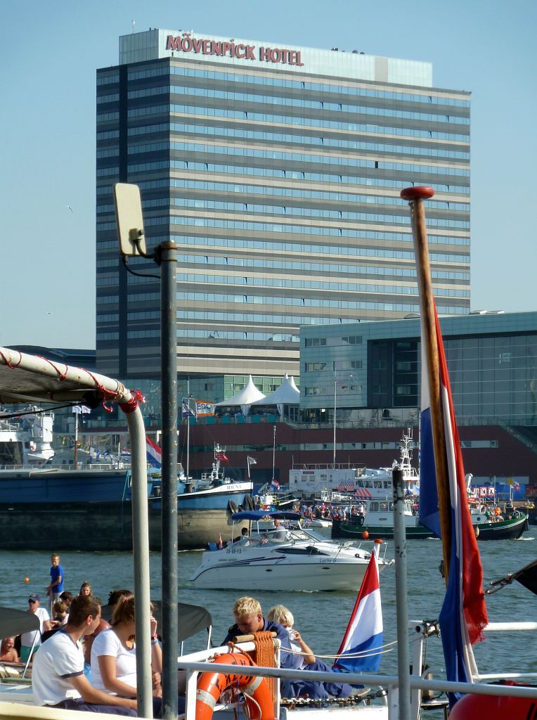 Sail 2015 - Het IJ en Movenpick Hotel - Amsterdam
