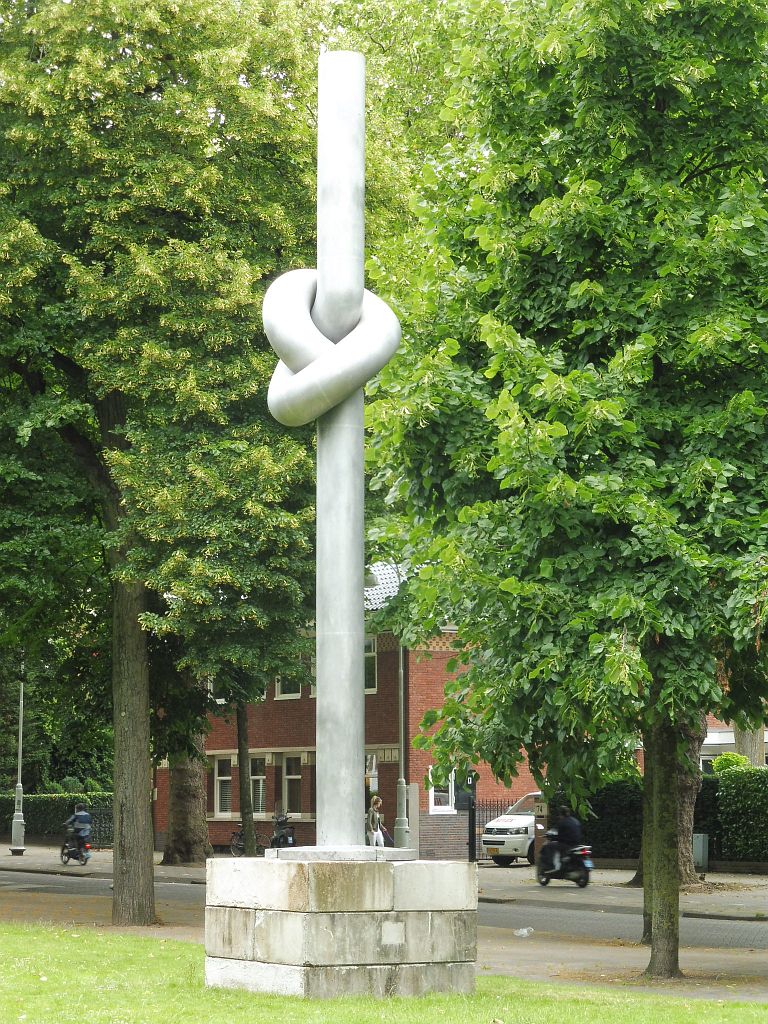 ArtZuid 2017 - Shinkichi Tajiri - Overhand Knot - Amsterdam