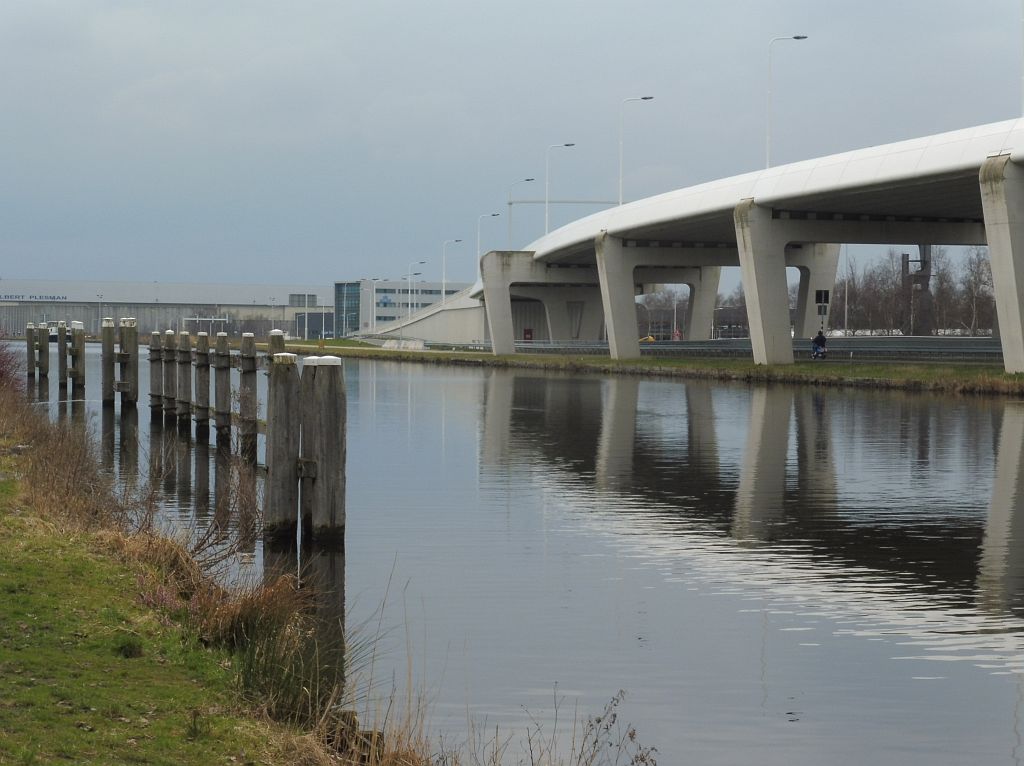 Flyover Fokkerweg - Ringvaart van de Haarlemmermeerpolder - Amsterdam