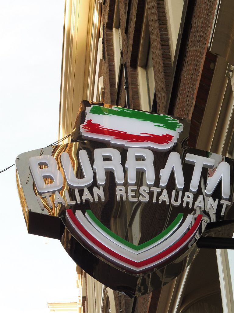 Halvemaansteeg - Burrata Italian Restaurant - Amsterdam