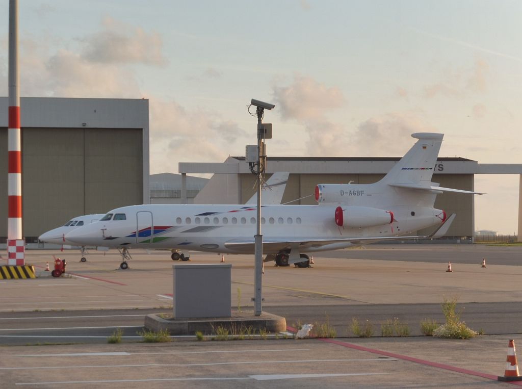 Platform Oost - D-AGBF Dassault Falcon 7X - Amsterdam