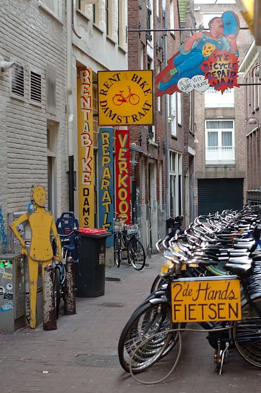 Rent a Bike Damstraat - Amsterdam