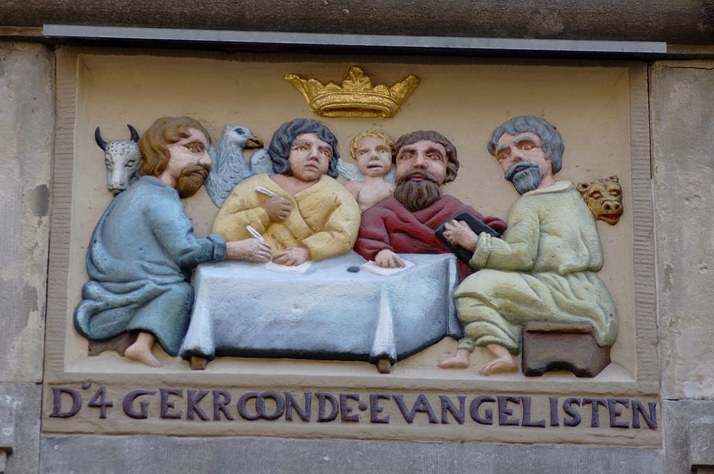 Nieuwezijds Kolk - De 4 Gekroonde Evangelisten - Amsterdam