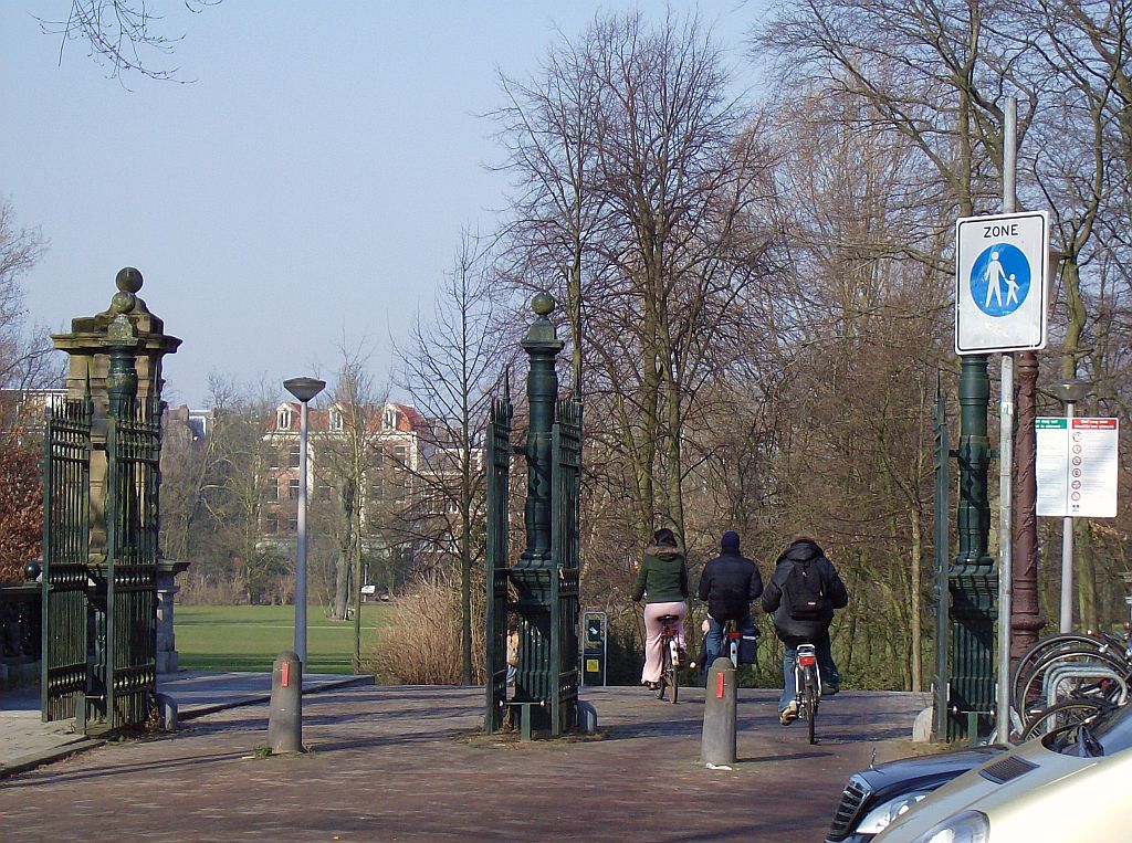 Ingang Emmalaan - Amsterdam