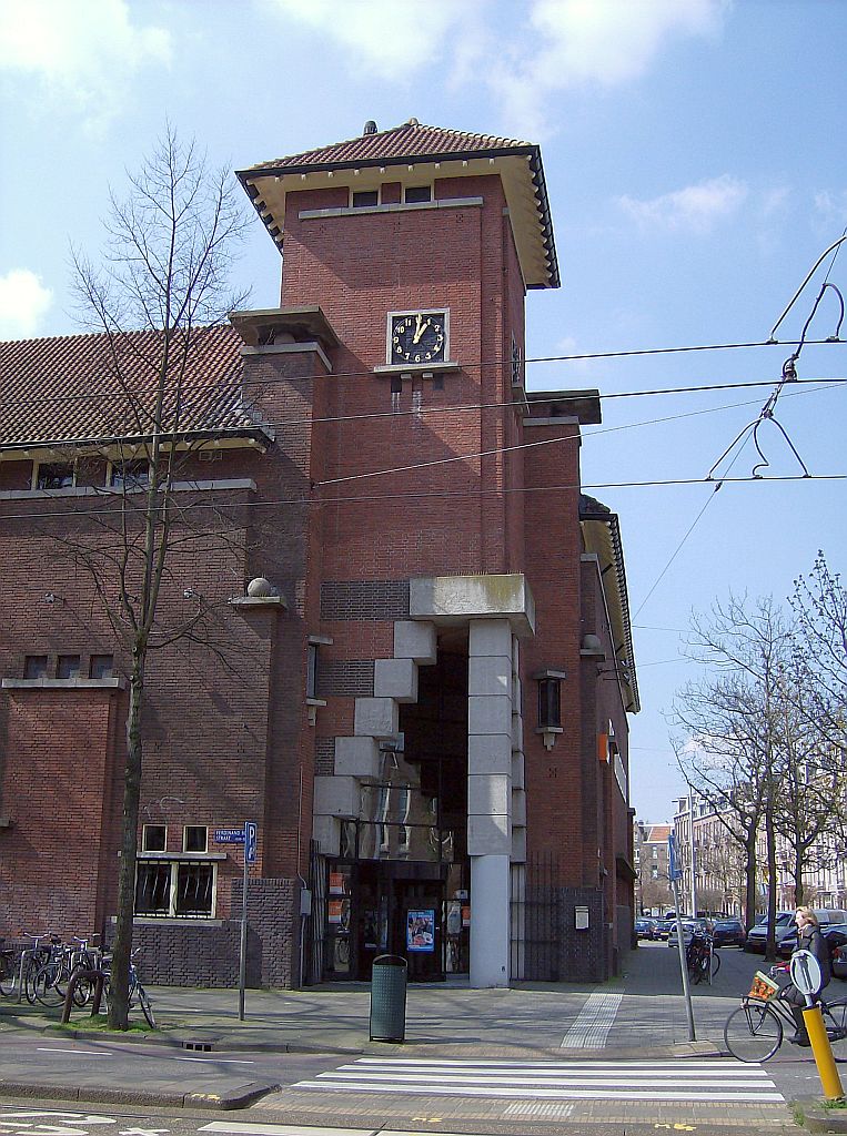 Ferdinand Bolstraat - Politiebureau - Amsterdam