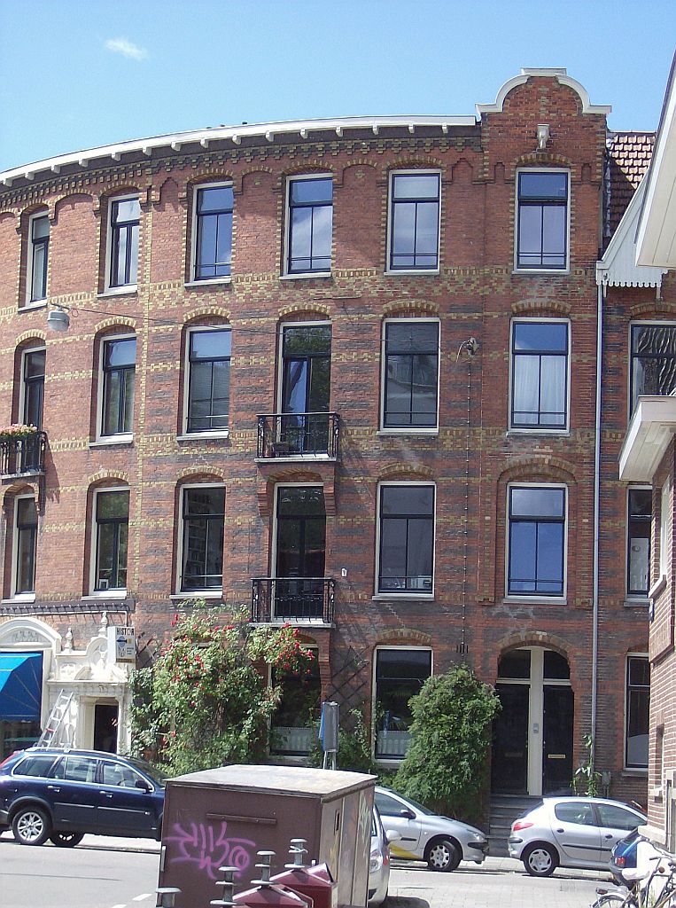 Van Eeghenstraat - Amsterdam