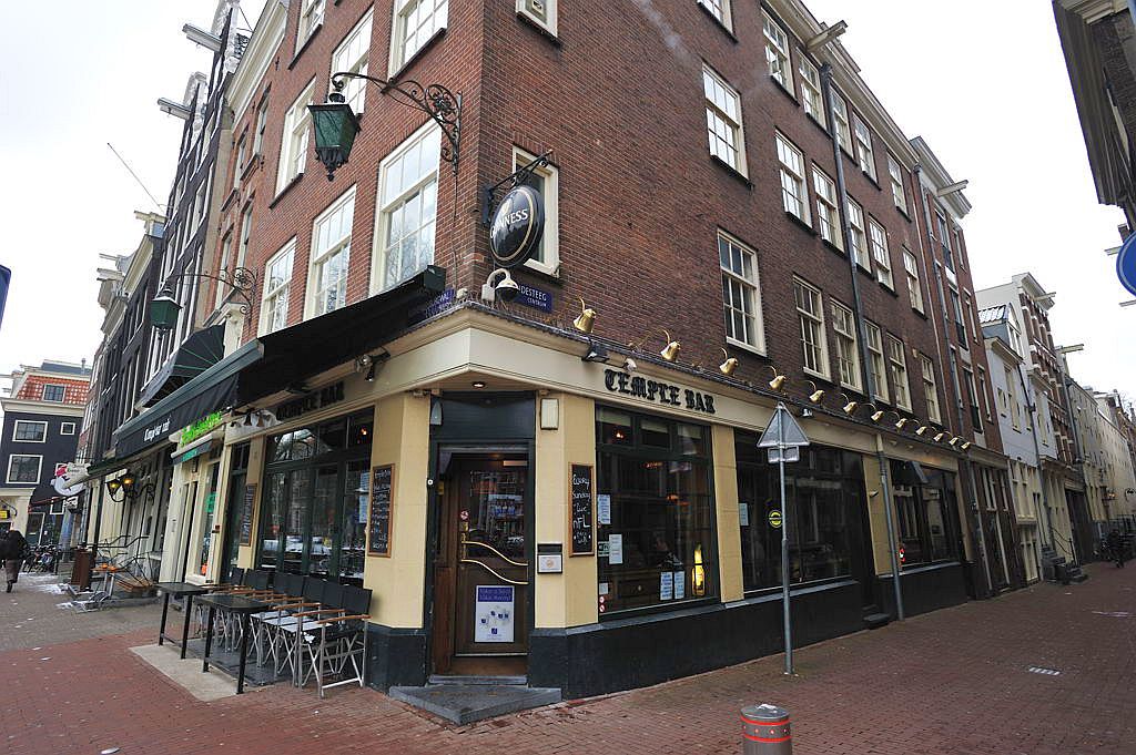 Kloveniersburgwal - Temple Bar - Amsterdam