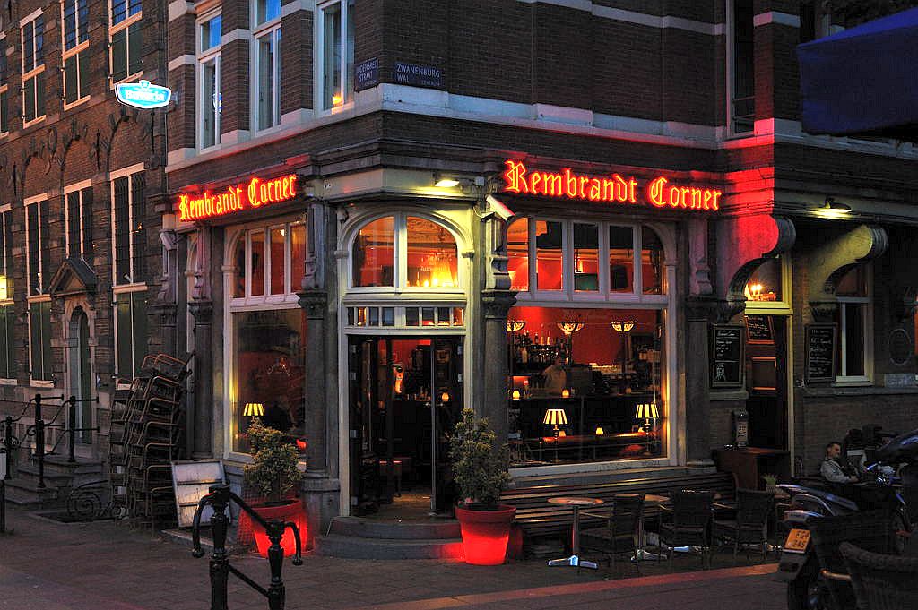 Zwanenburgwal - Rembrandt Corner - Amsterdam