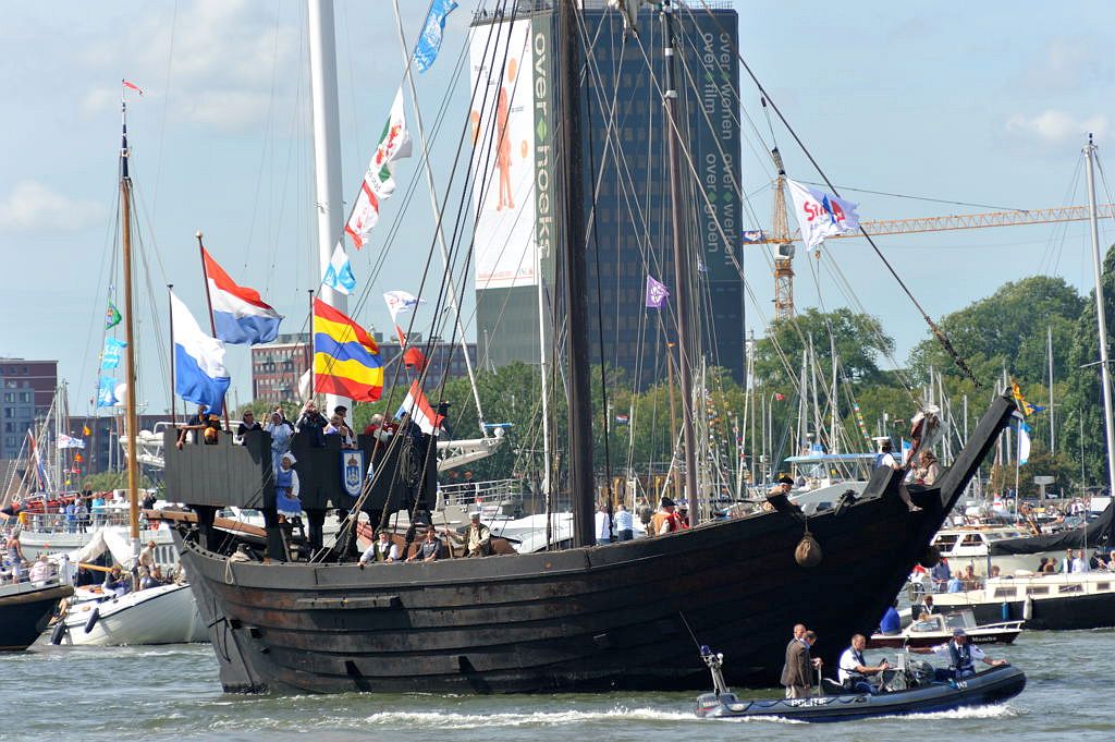 Sail 2010 - Het IJ - Amsterdam
