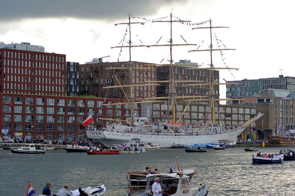 Sail 2010 - Dar Mlodziezy - Amsterdam