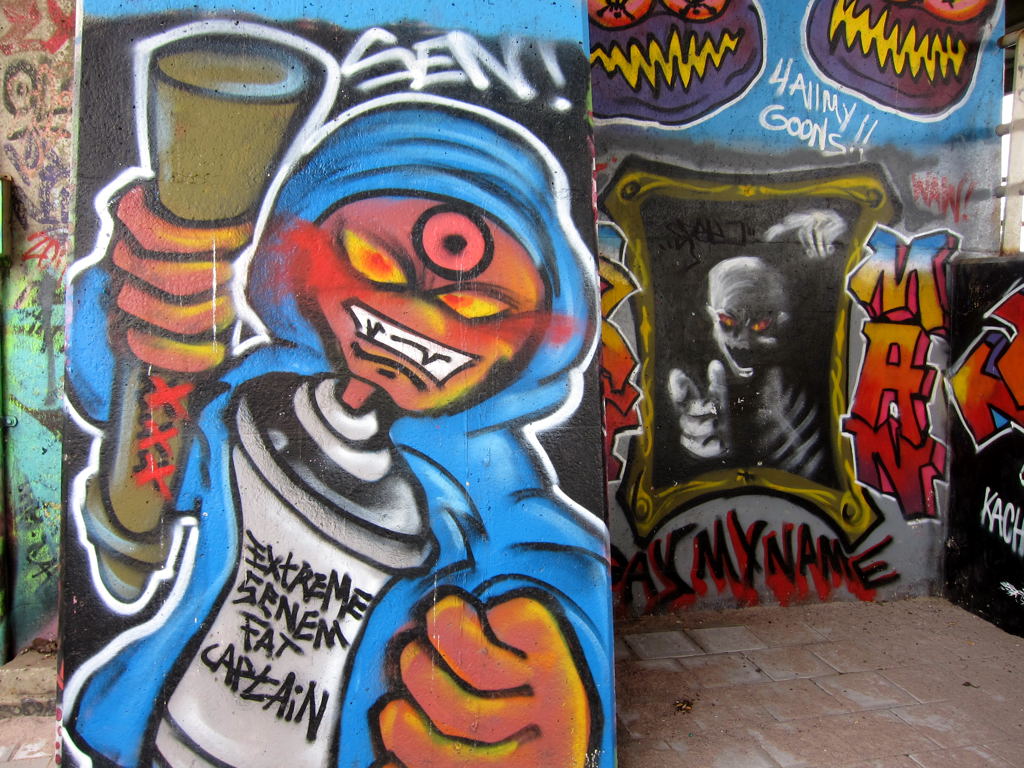 Amsterdamsebrug - Graffiti - Amsterdam