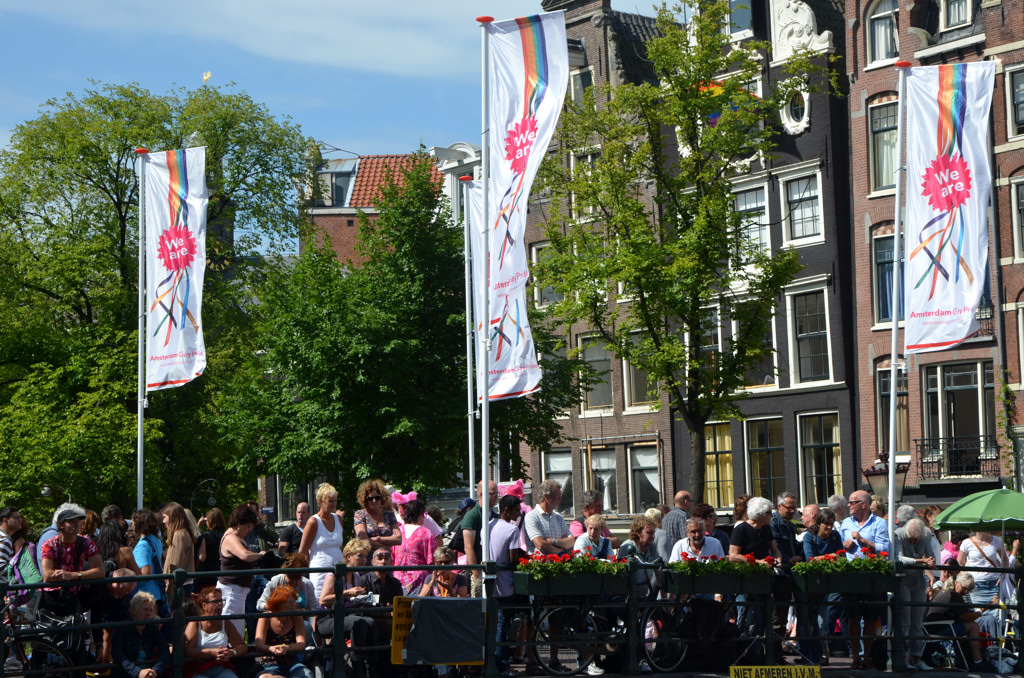 Canal Parade 2012 - Lekkeresluis (Brug 59) - Amsterdam