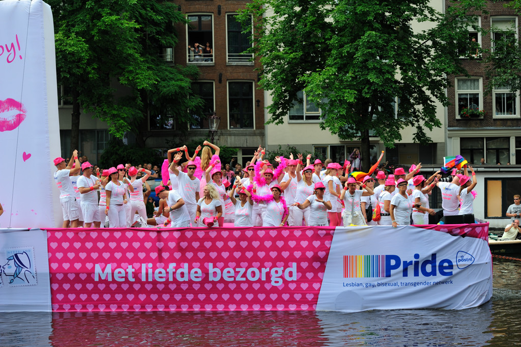 Canal Parade 2012 - Deelnemer Post NL - Amsterdam