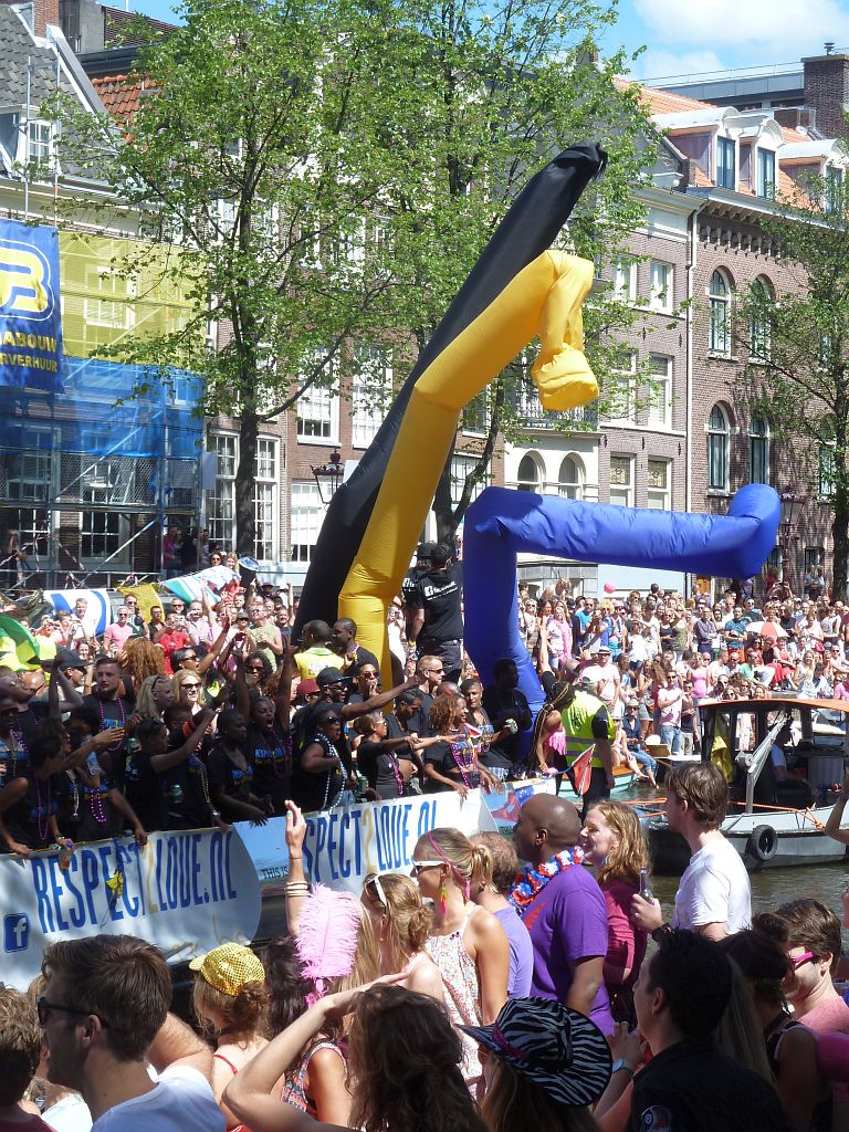 Canal Parade 2013 - Deelnemer Respect2Love - Amsterdam