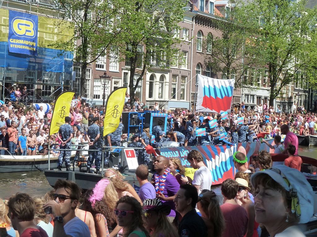 Canal Parade 2013 - Deelnemer Amnesty - Amsterdam