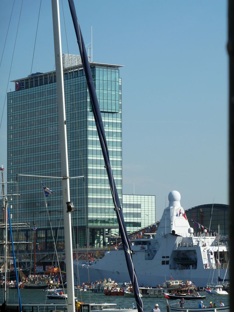 Sail 2015 - Zr.Ms. Zeeland en IJ-toren - Amsterdam