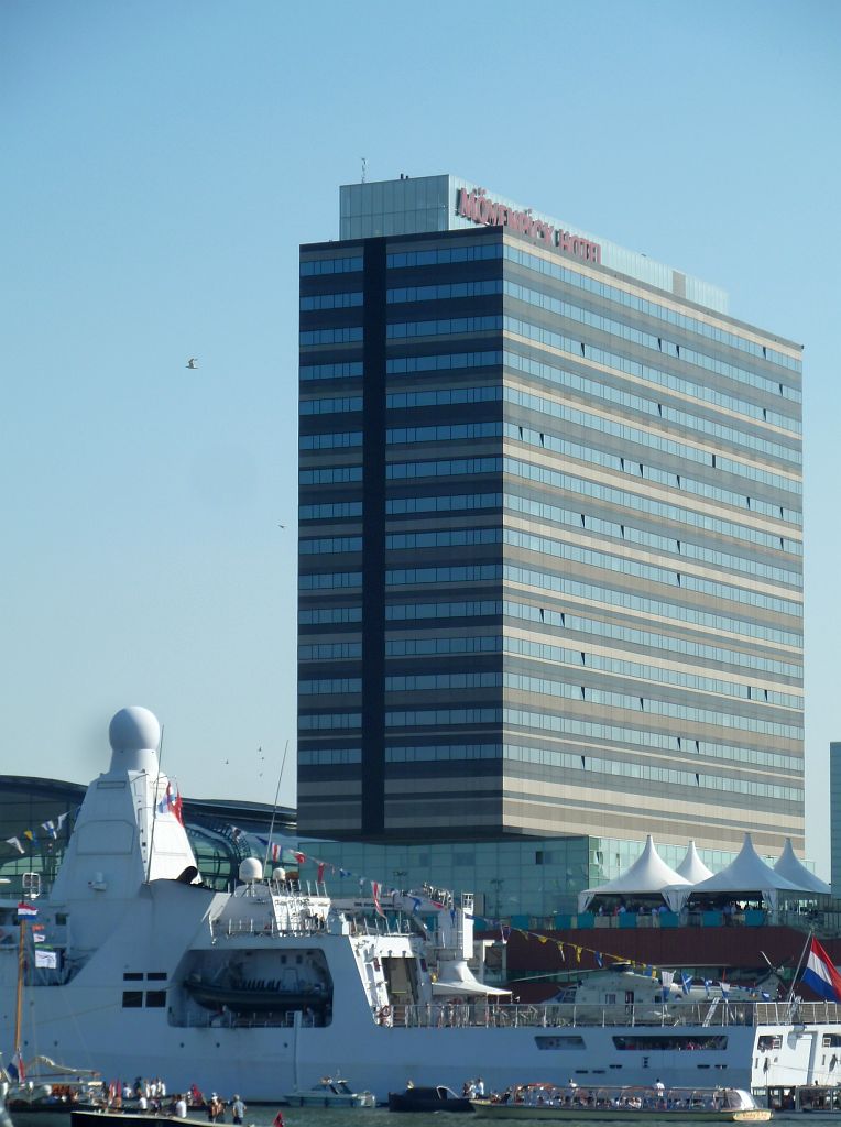 Sail 2015 - Zr.Ms. Zeeland en Movenpick Hotel - Amsterdam