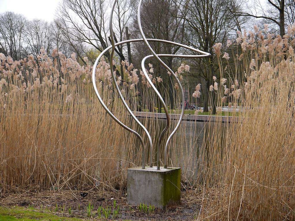 Monument voor de Tachtigers door Jan Wolkers - Amsterdam