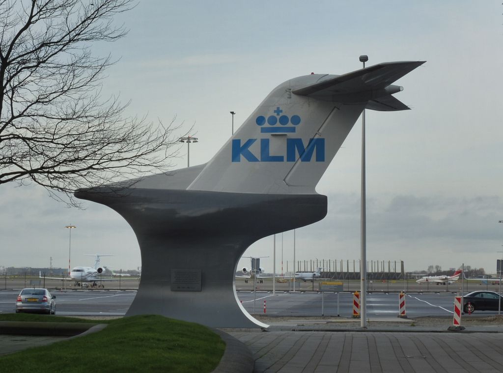 Staartmonument KLM en Fokker Medewerkers - Amsterdam